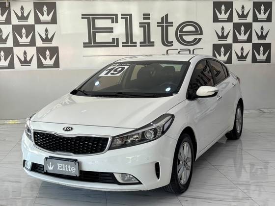 KIA CERATO 1.6 SX 16V FLEX 4P AUTOMÁTICO KIA CERATO 1.6 SX 16V FLEX 4P AUTOMÁTICO